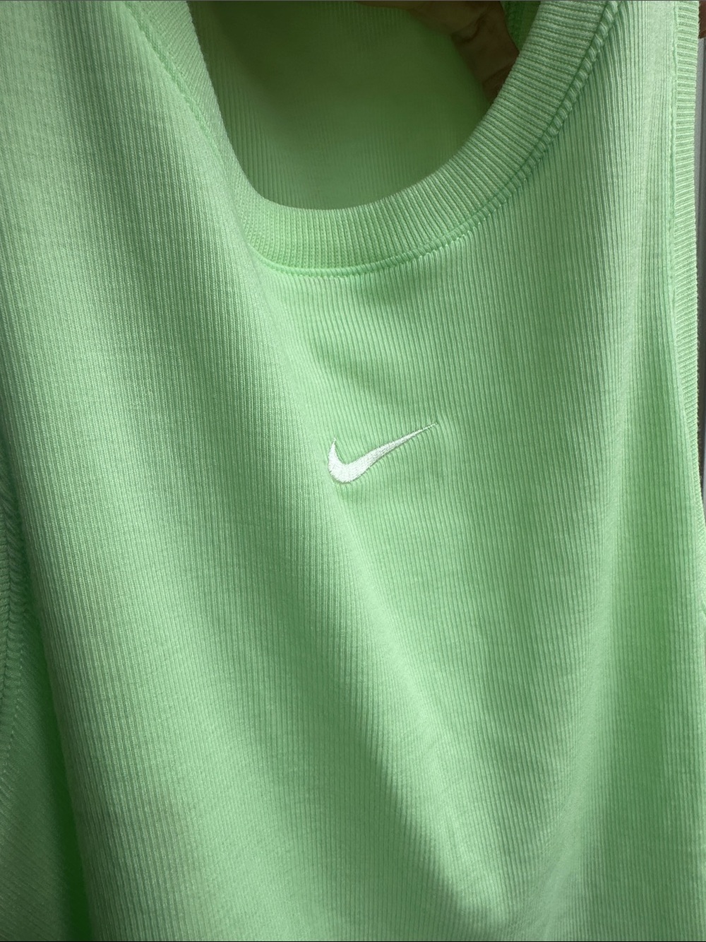Nike Women's Mint Green Ribbed Cropped Tank - Picture 4 of 4